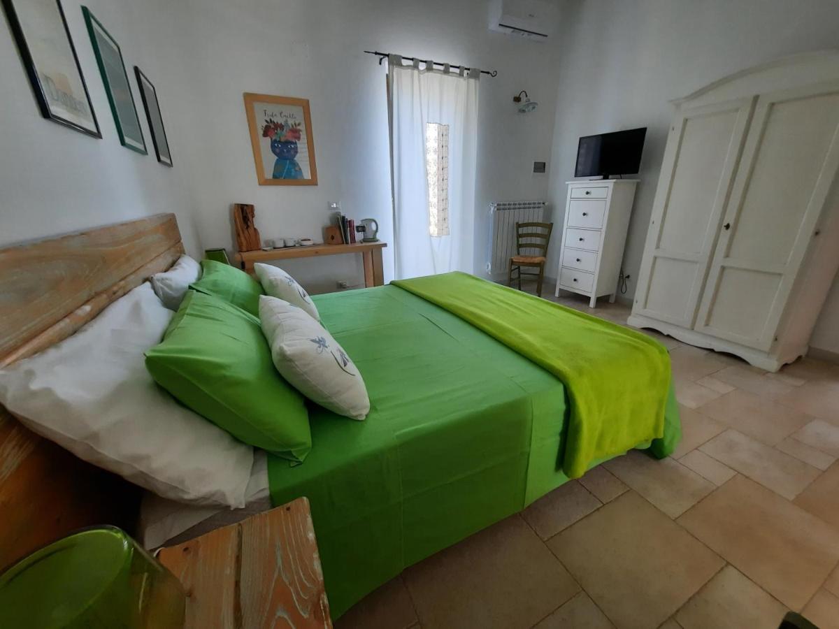 Le Radici Bed & Breakfast Monopoli Exterior photo